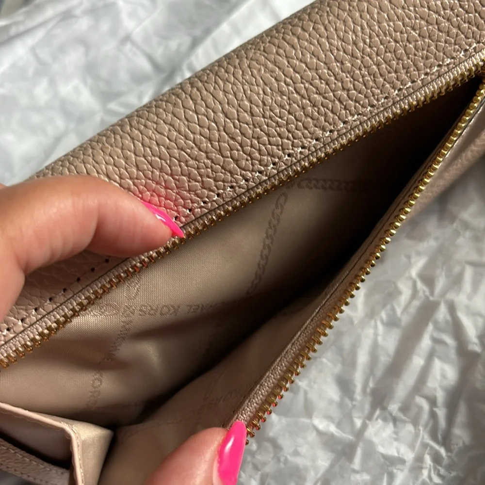 NWT MK Pebbled Leather Soft Pink Wallet - Picture 4 of 6